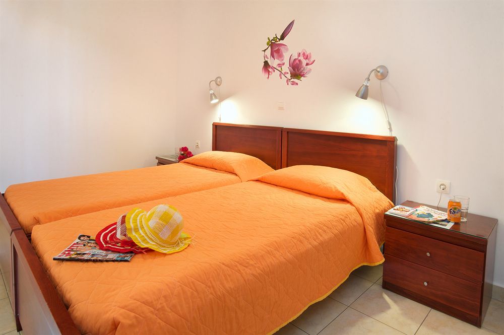 Ammos Residence Minia ภายนอก รูปภาพ