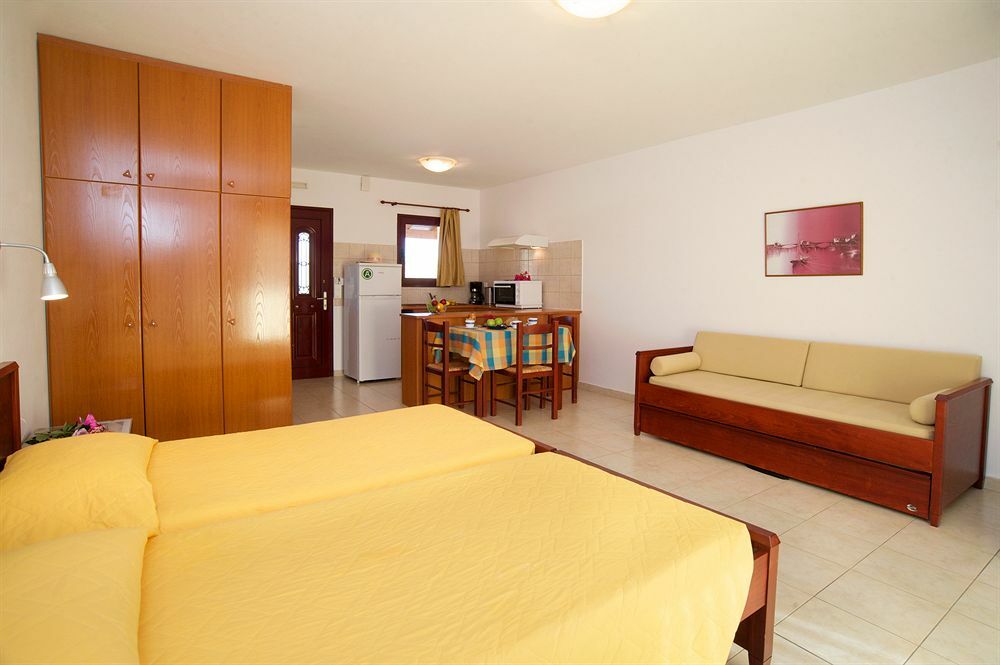 Ammos Residence Minia ภายนอก รูปภาพ